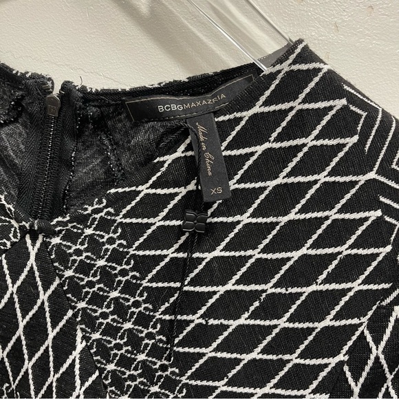 BCBGmaxazria Arsley Knit Dress Asymmetric Hem Printed Fit & Flare Size XS - Picture 6 of 10